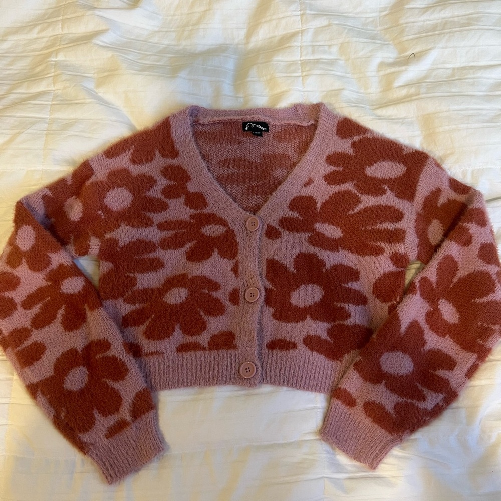 Floral Patterned Pink Sweater